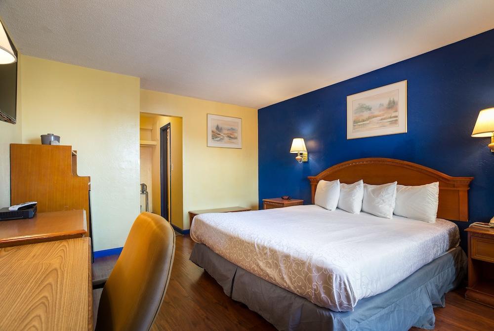 Aqua Breeze Inn Santa Cruz Exterior photo